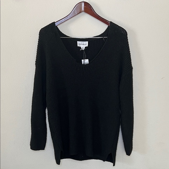 For the Republic Black Knit Sweater Womens Size Medium Fall Winter Casual Cozy - Picture 2 of 13